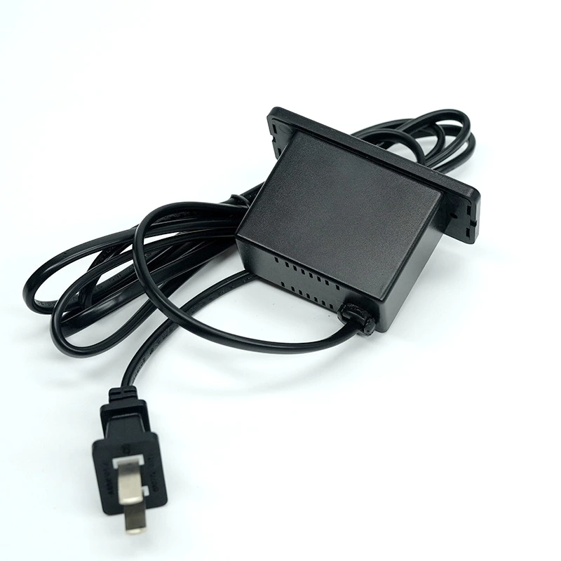 Rectangle USB Charger With 3 USB-A,1 TYPE-C