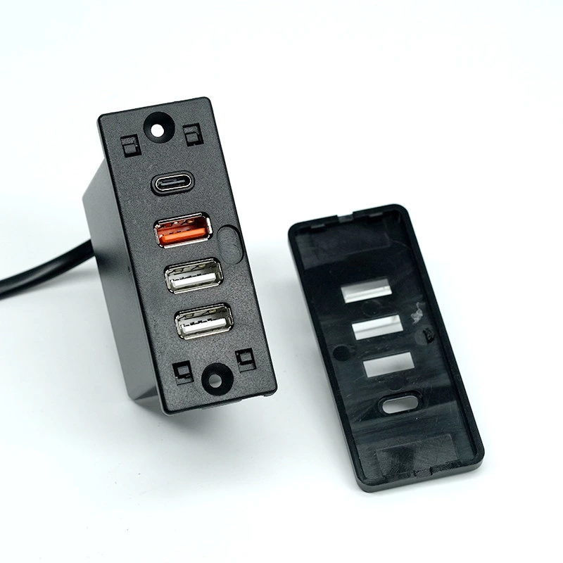 Rectangle USB Charger With 3 USB-A,1 TYPE-C