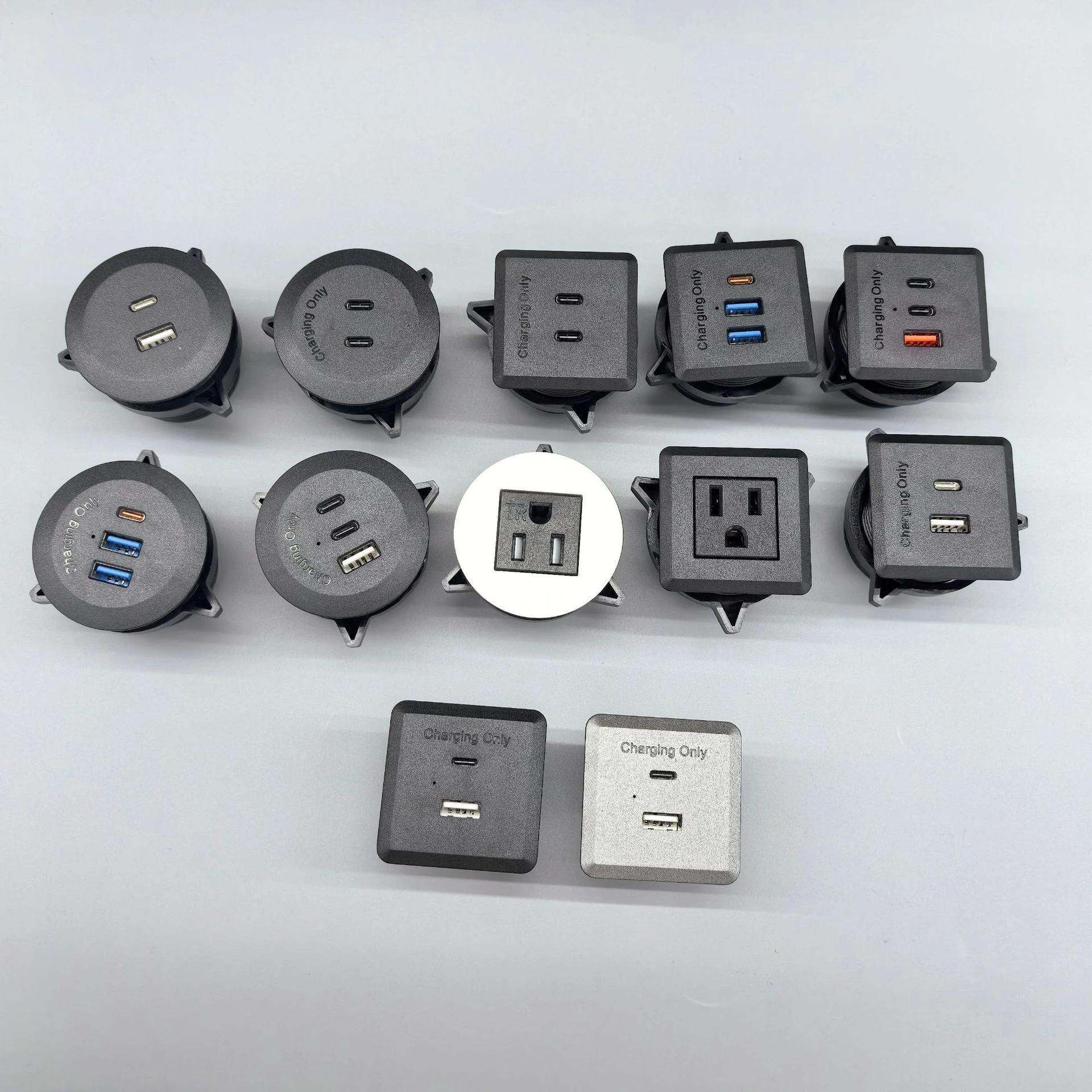 All Kinds Of Usb Charger Socket With 2 USB-C 1 USB-A